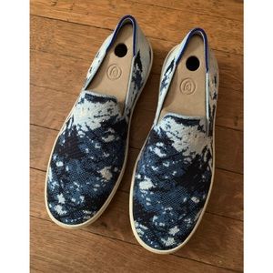 New Rothy's shibori butchers daughter sneakers